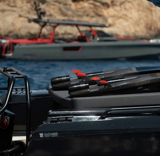 【The BRABUS x awake Shadow Jetboard  “One of 77”】について